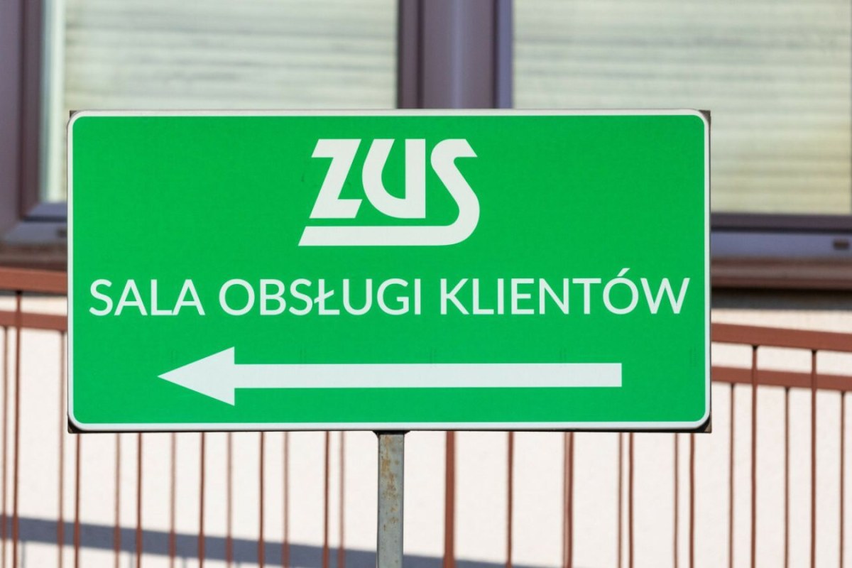 court building gavel