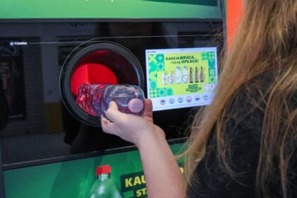 reverse vending machine queue
