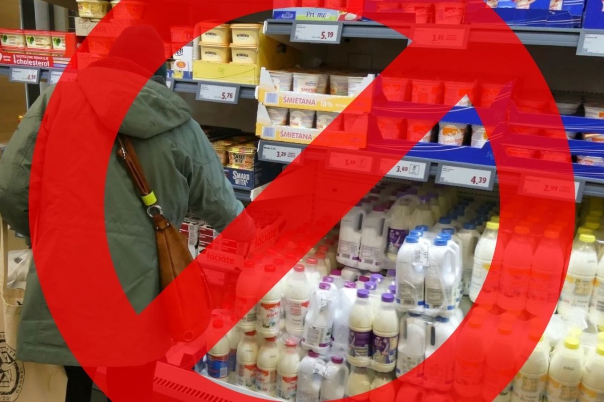 empty supermarket shelves