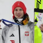 Kacper Tomasiak ski jumping