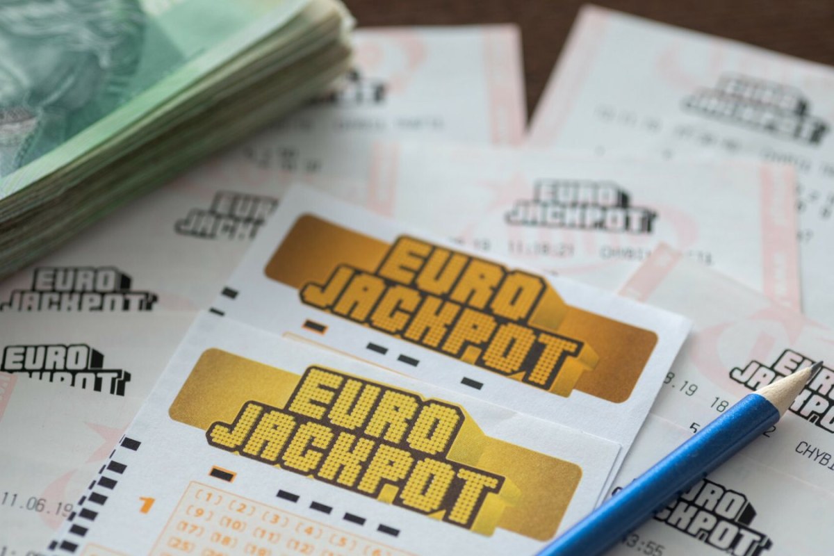 Eurojackpot ticket money