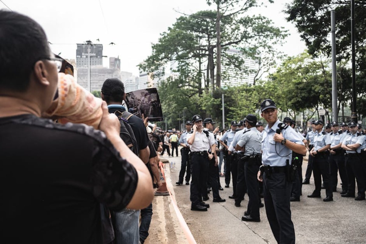 Hungarian police protest