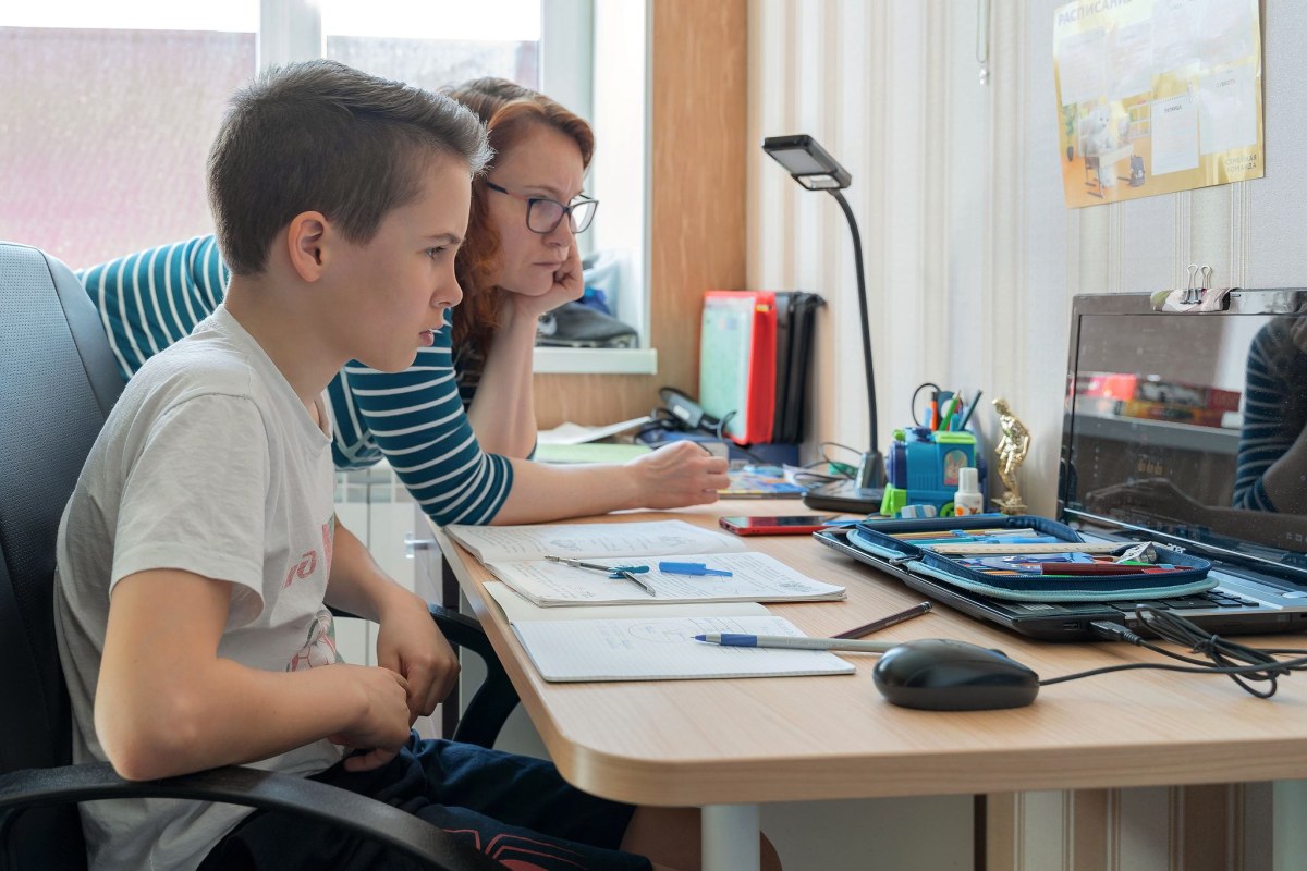 teacher classroom students