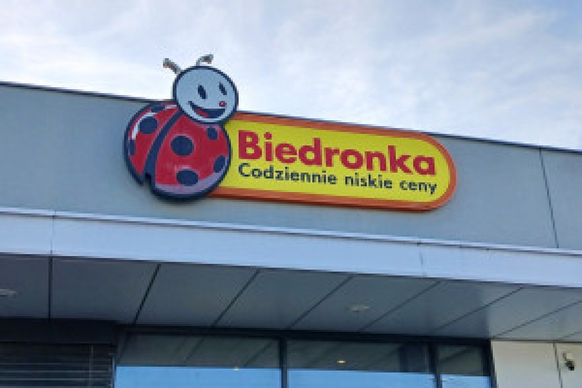 smoked trout package