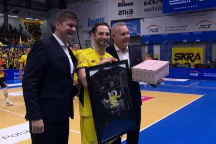 volleyball player celebration