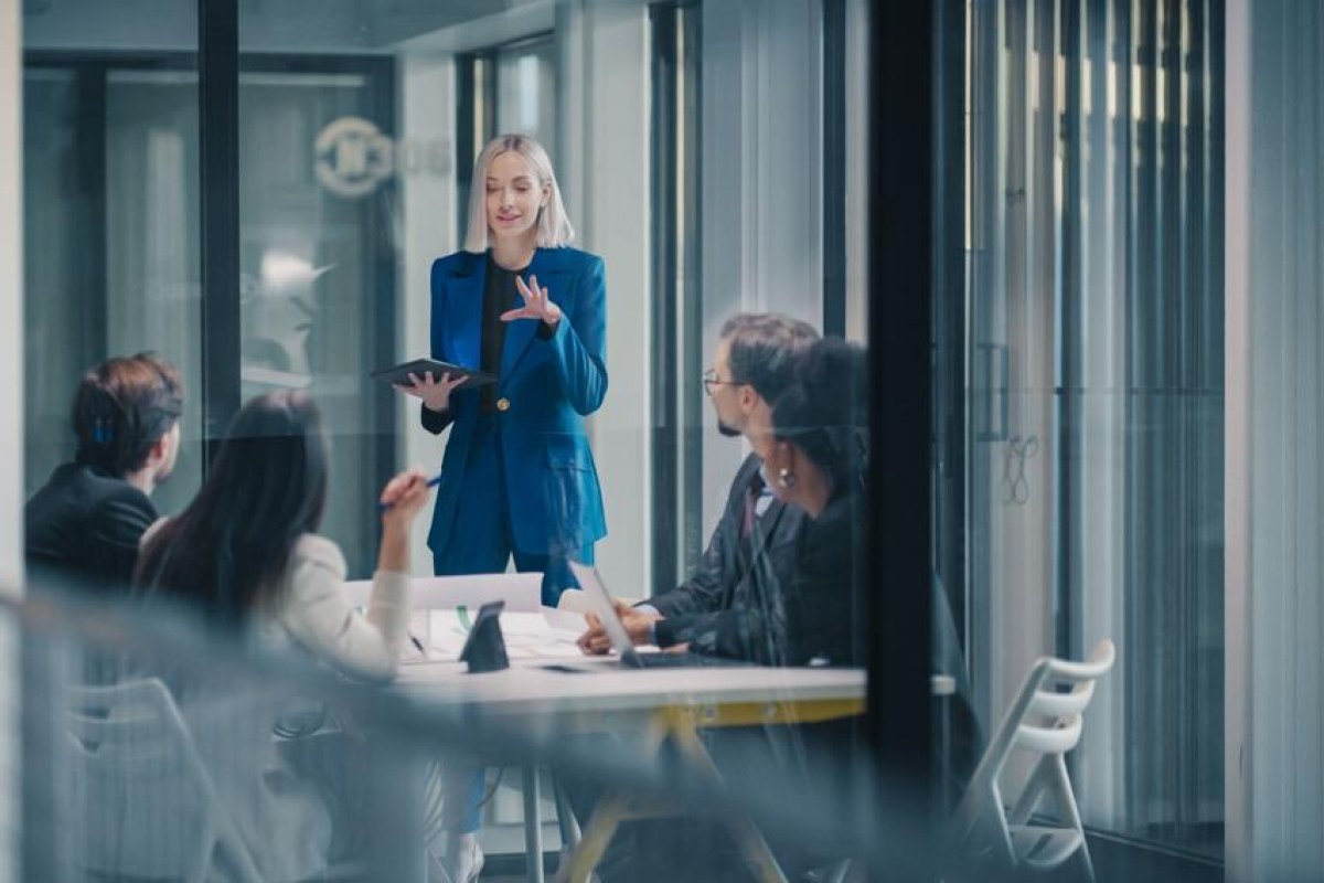 business team meeting