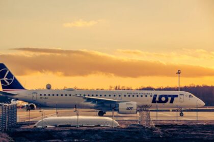 LOT airplane