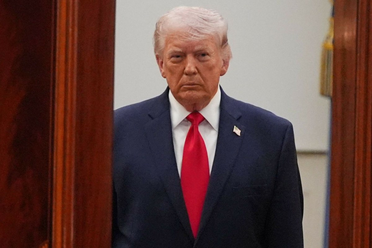 diplomats meeting negotiation