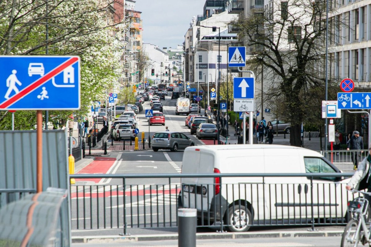 traffic sign residential zone