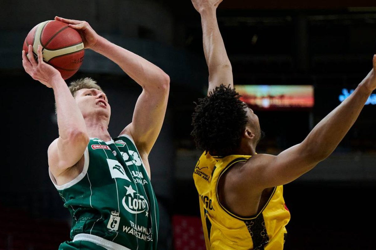 basketball game action