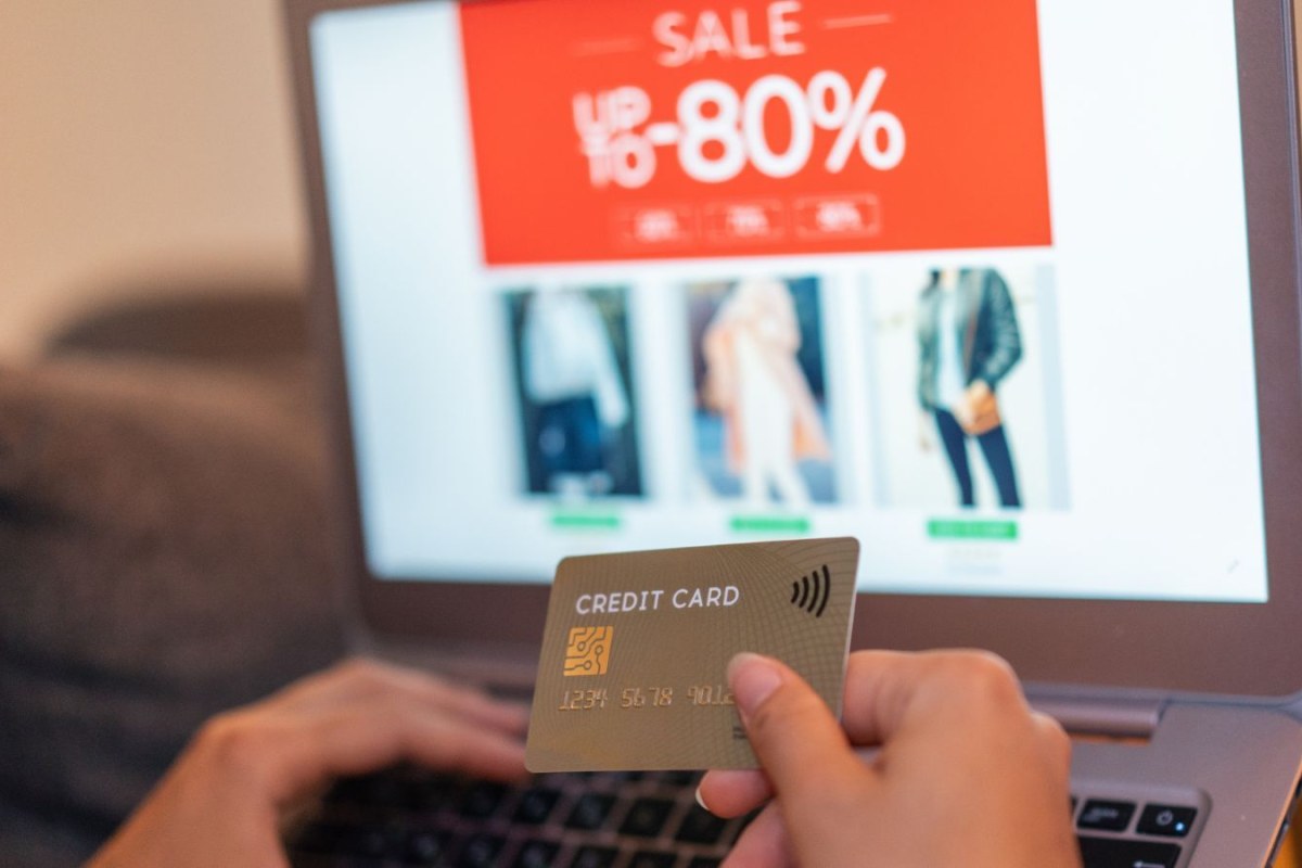 online shopping smartphone