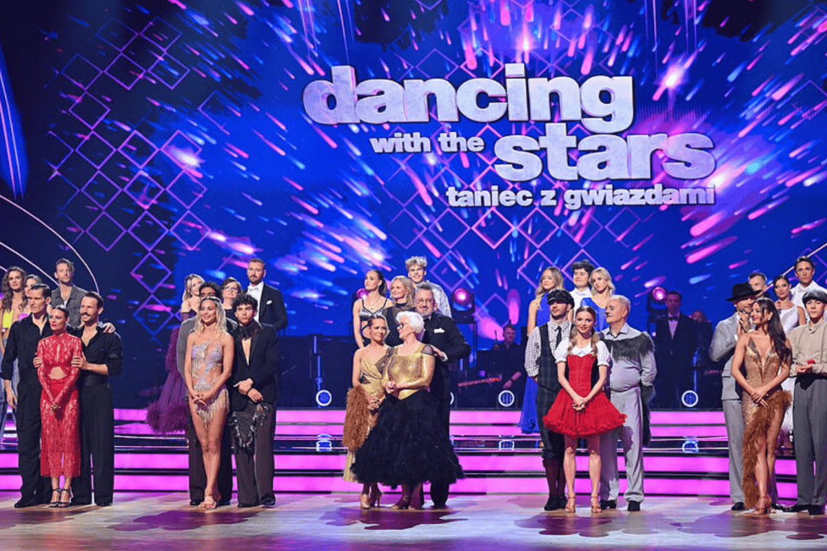 dancing couple backstage