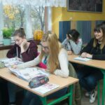 teacher classroom discussion