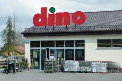 supermarket protest strike