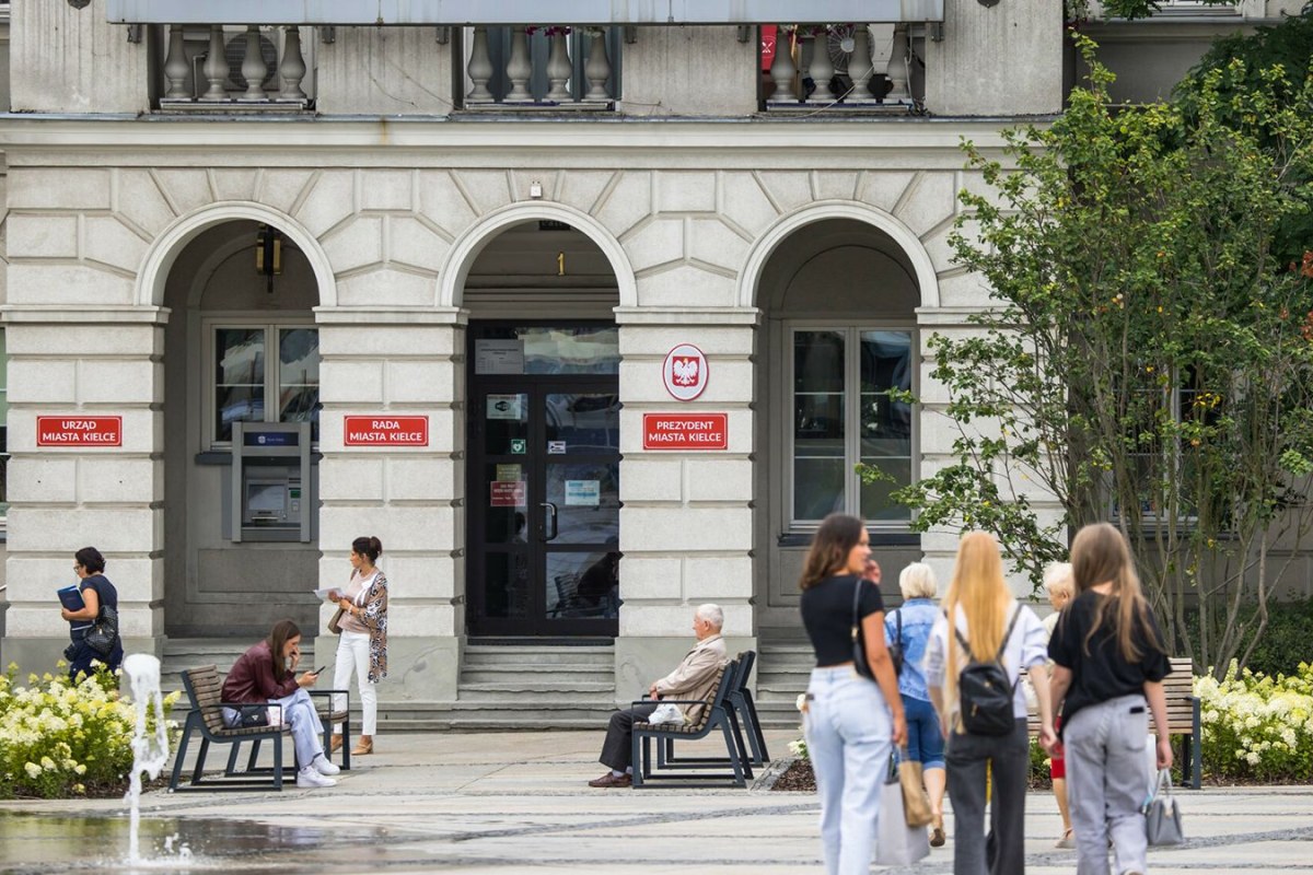 city skyline contrast