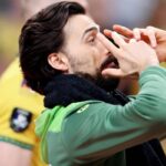 volleyball team celebration