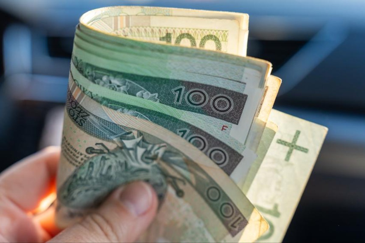 bank promotion smartphone