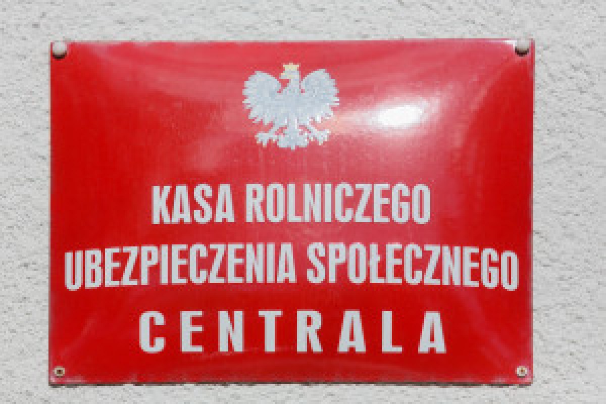 farmer elderly money