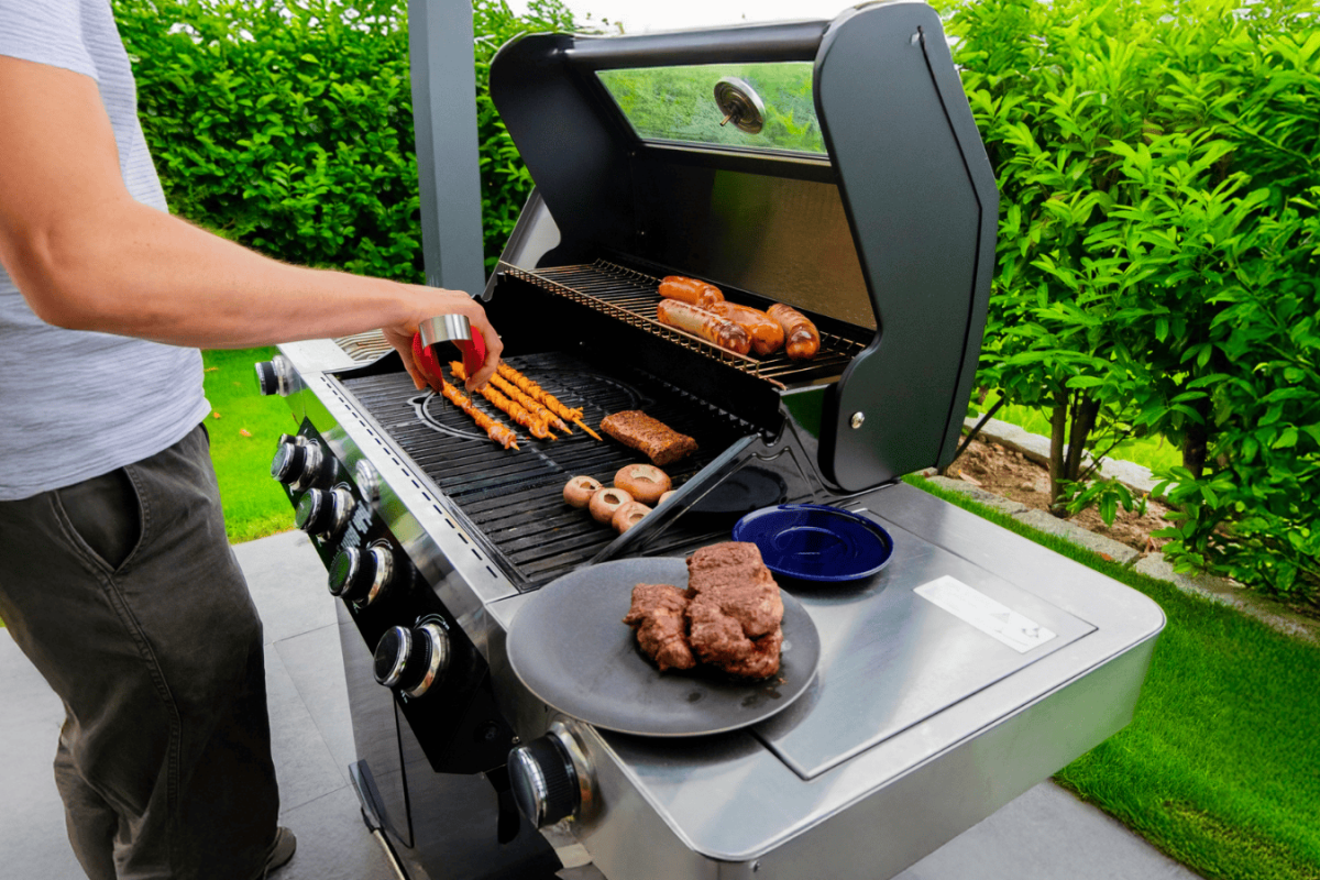 backyard barbecue grill