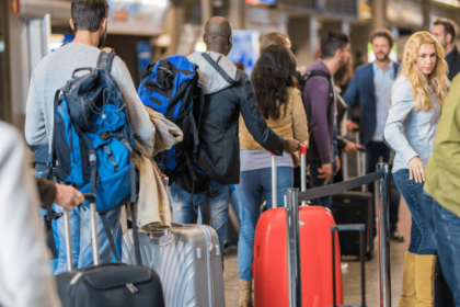 airport security queue