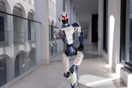 humanoid robot home