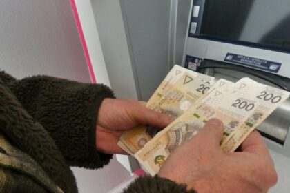 empty ATM, warning sign