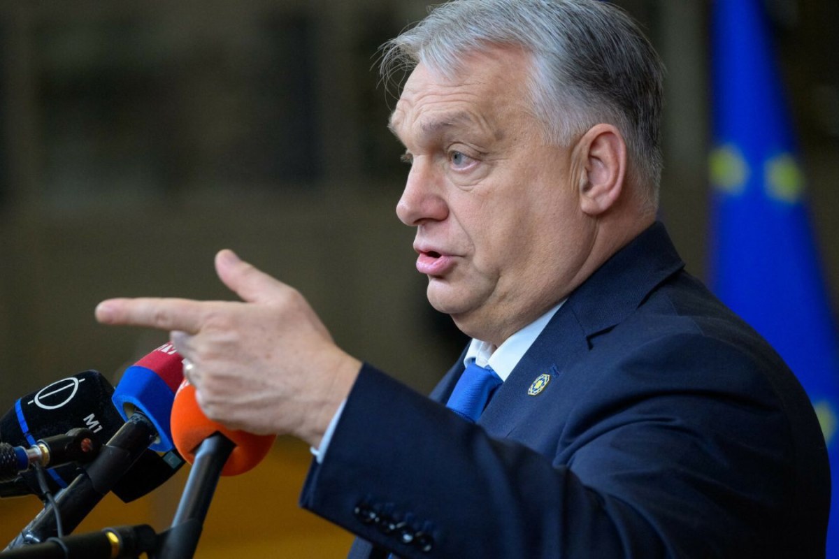 Hungary election queue