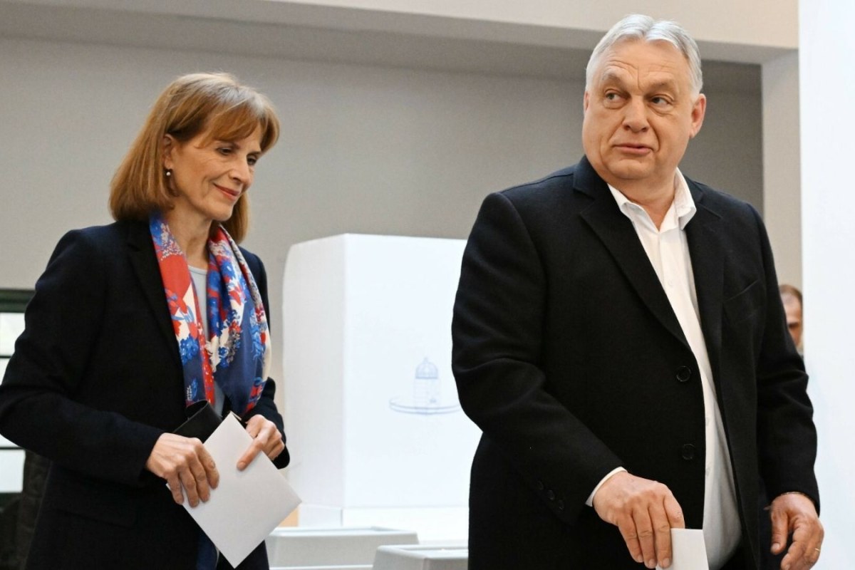 Hungary election queue