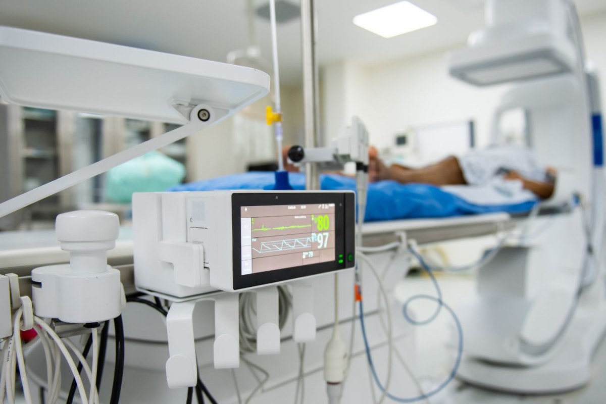 hospital queue waiting