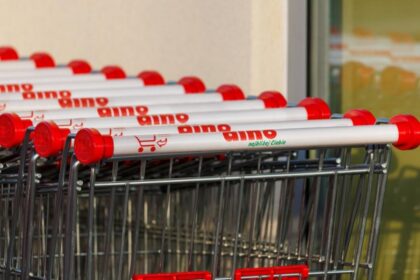 supermarket strike protest