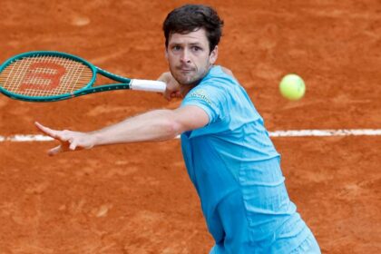 tennis player celebration