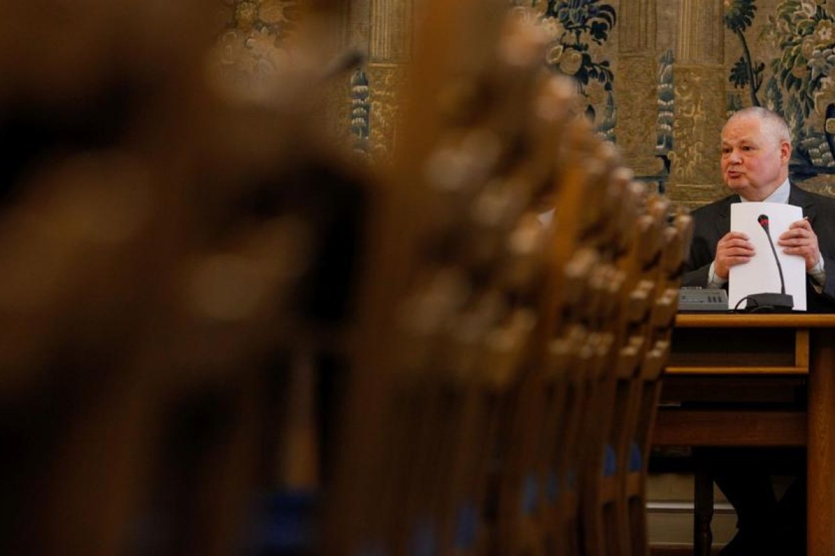 central bank meeting