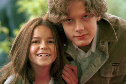 actors reunion photo