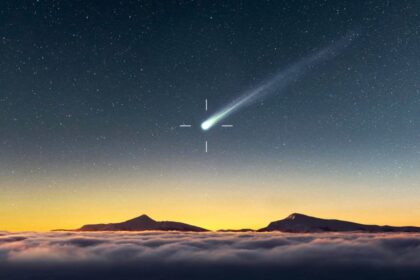 comet night sky