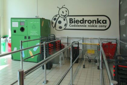 reverse vending machine