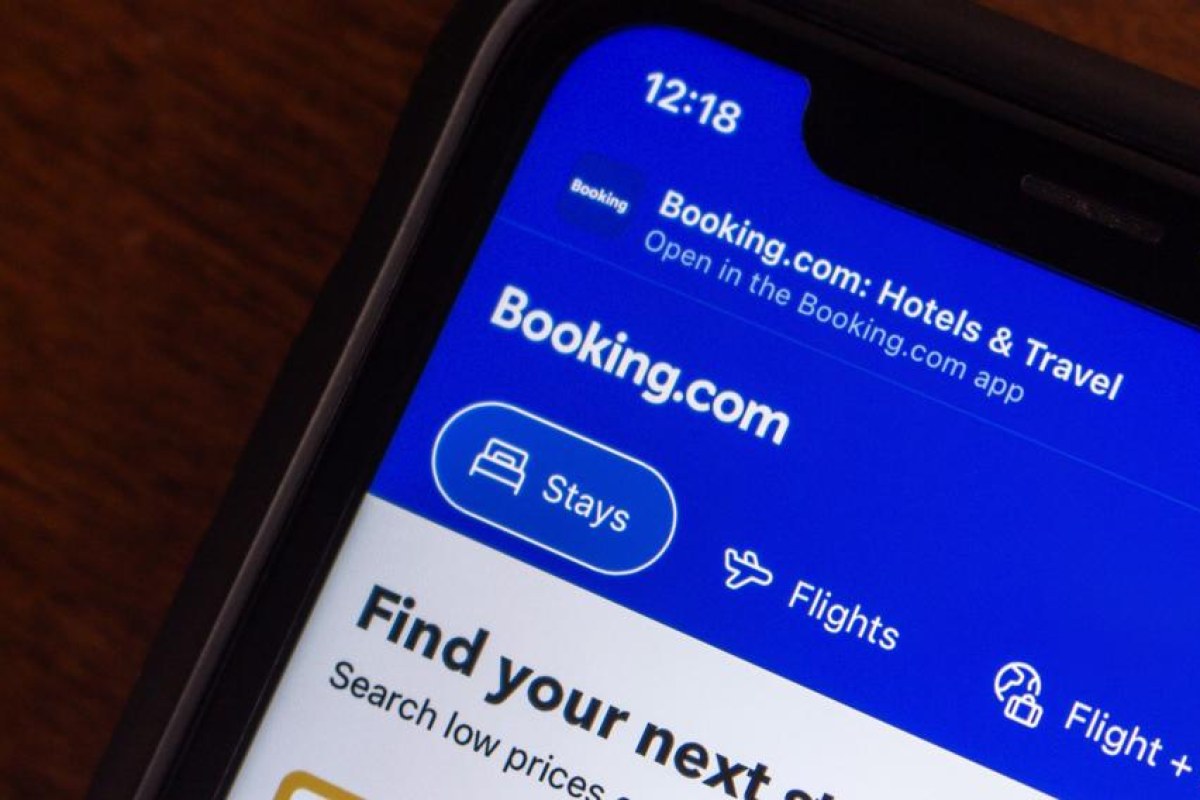 cybersecurity laptop screen