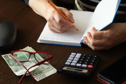 senior accountant calculator