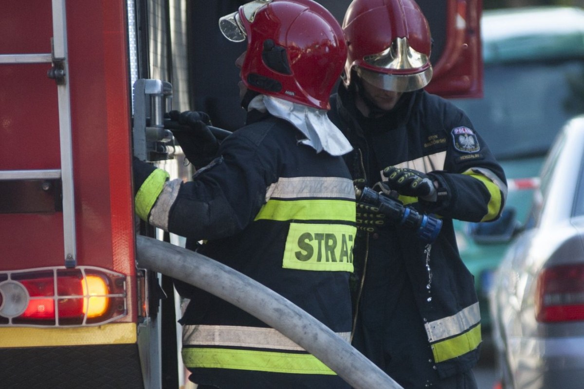 firefighters chelm smoke