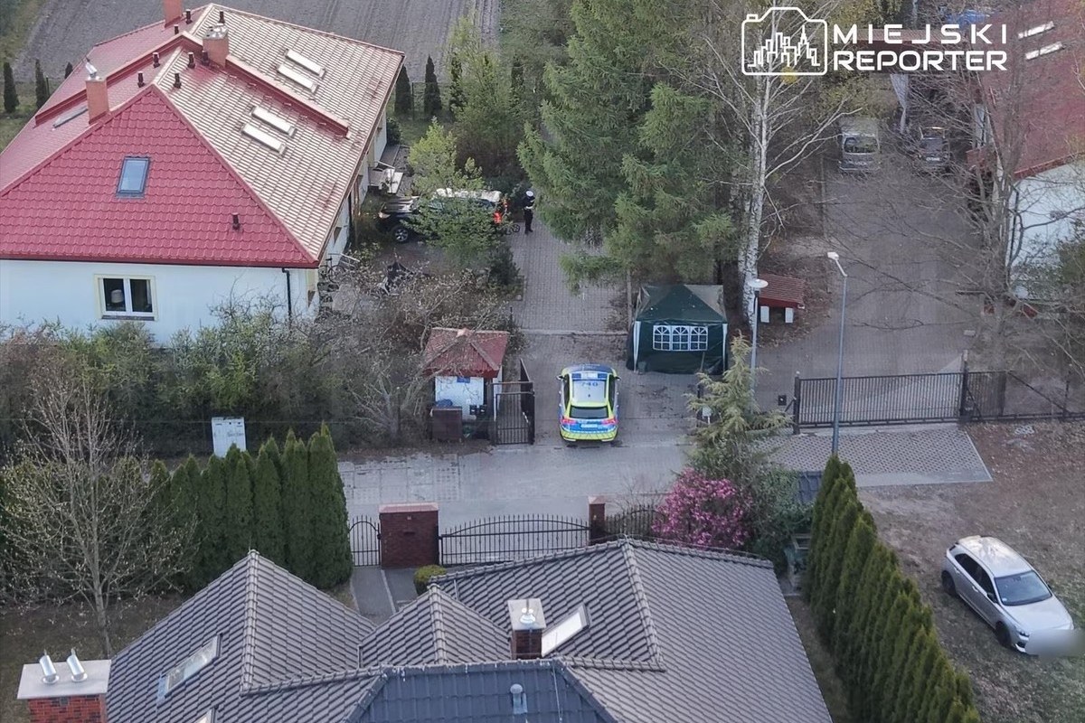 police car accident scene