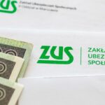 senior reading letter