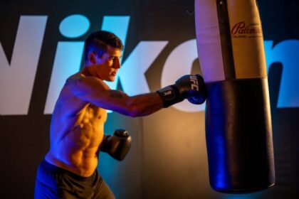 UFC fighters faceoff