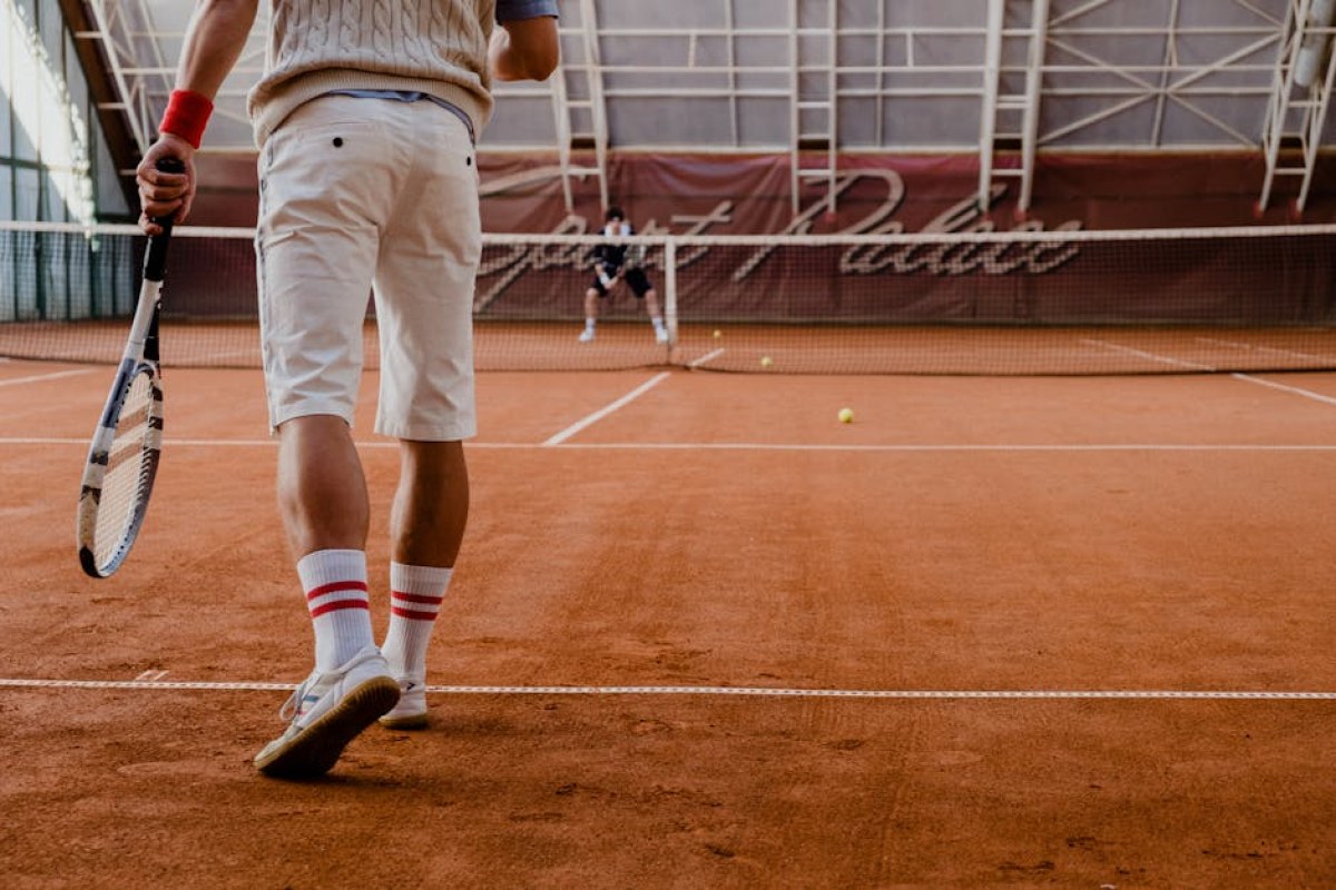 tennis match clay court