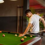 snooker players competing