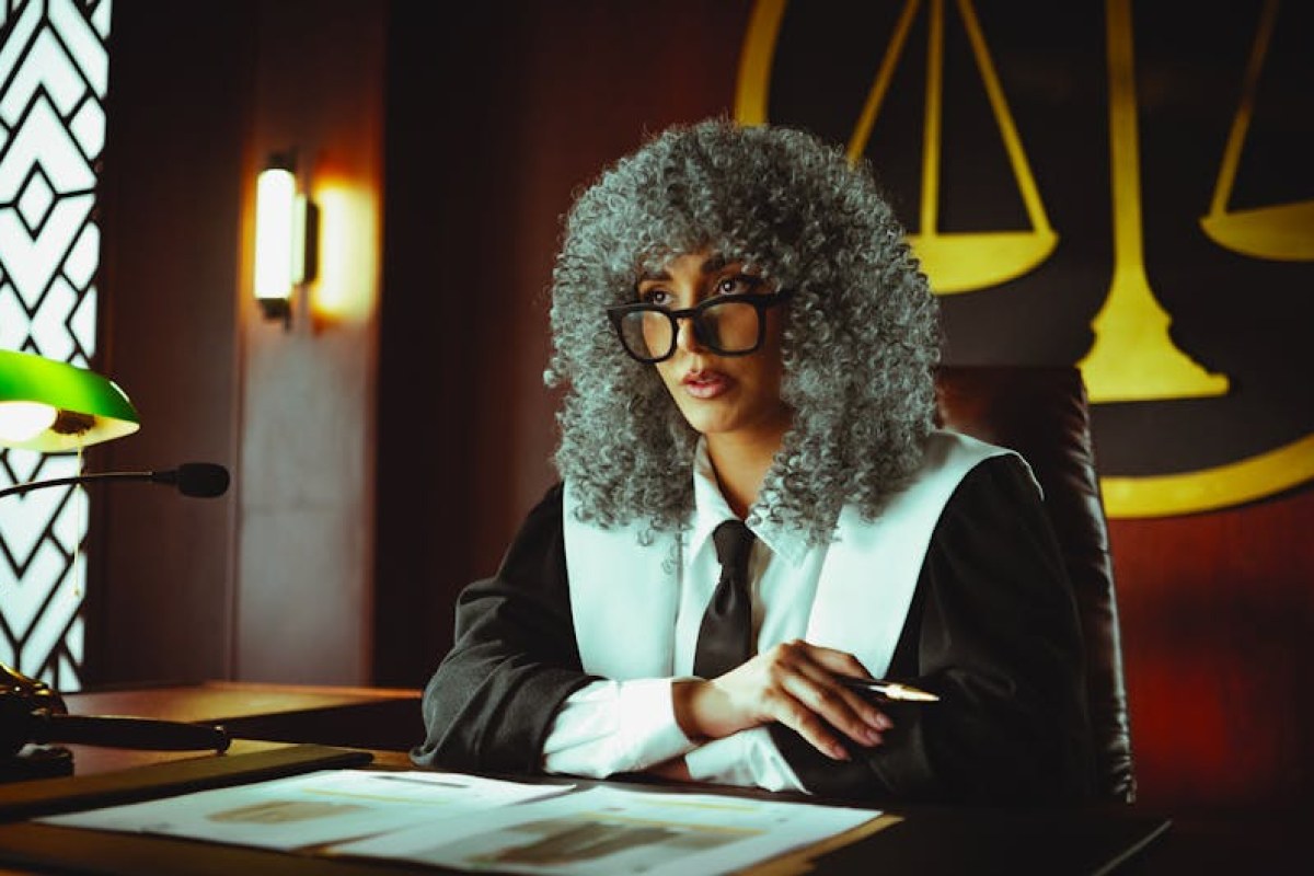 courtroom judge voting