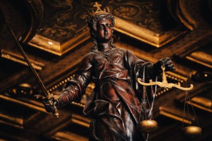 courtroom justice scale