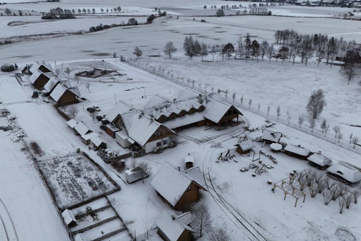 snow in April Poland