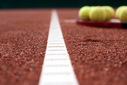 tennis match clay court