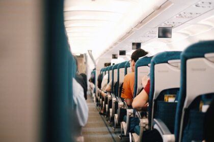 airplane overbooking passenger