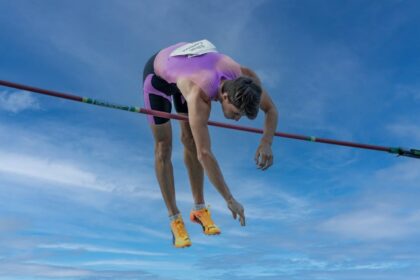 pole vault athlete