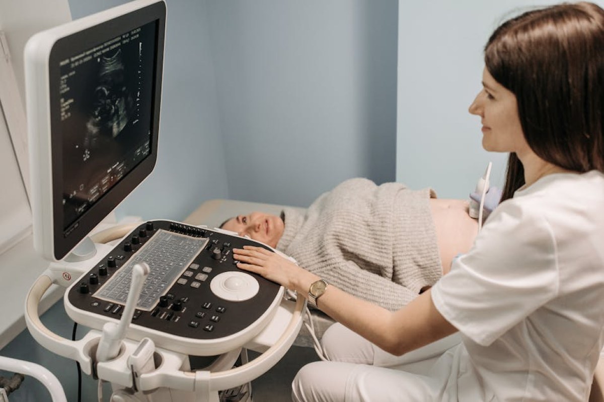pregnant woman clinic